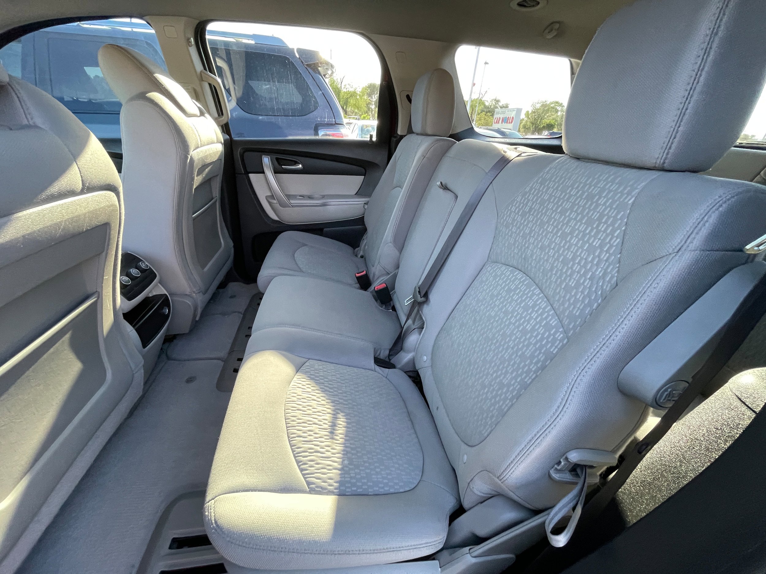 Used 2012 GMC Acadia SL w/ Preferred Package image 17