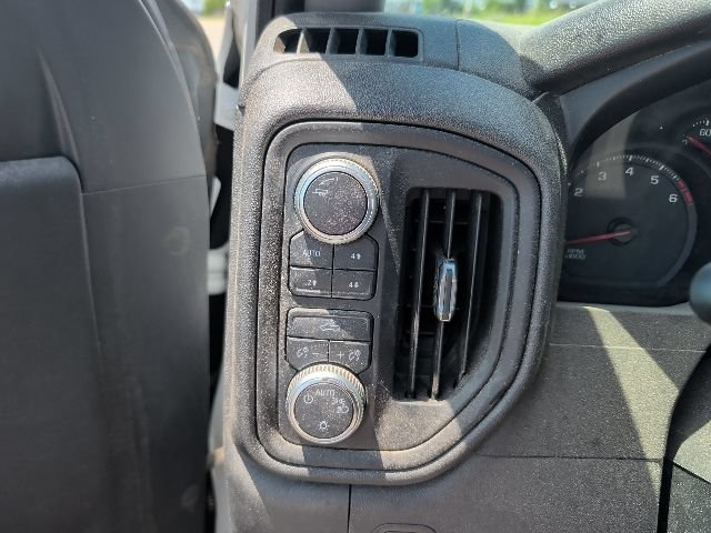 Used 2020 GMC Sierra 1500 4x4 Crew Cab w/ Sierra Value Package image 16