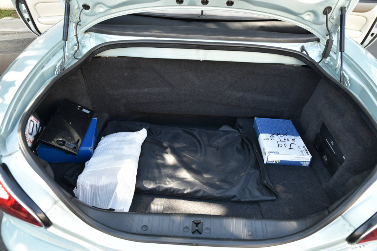 Used 2001 Jaguar XK8 Convertible image 41