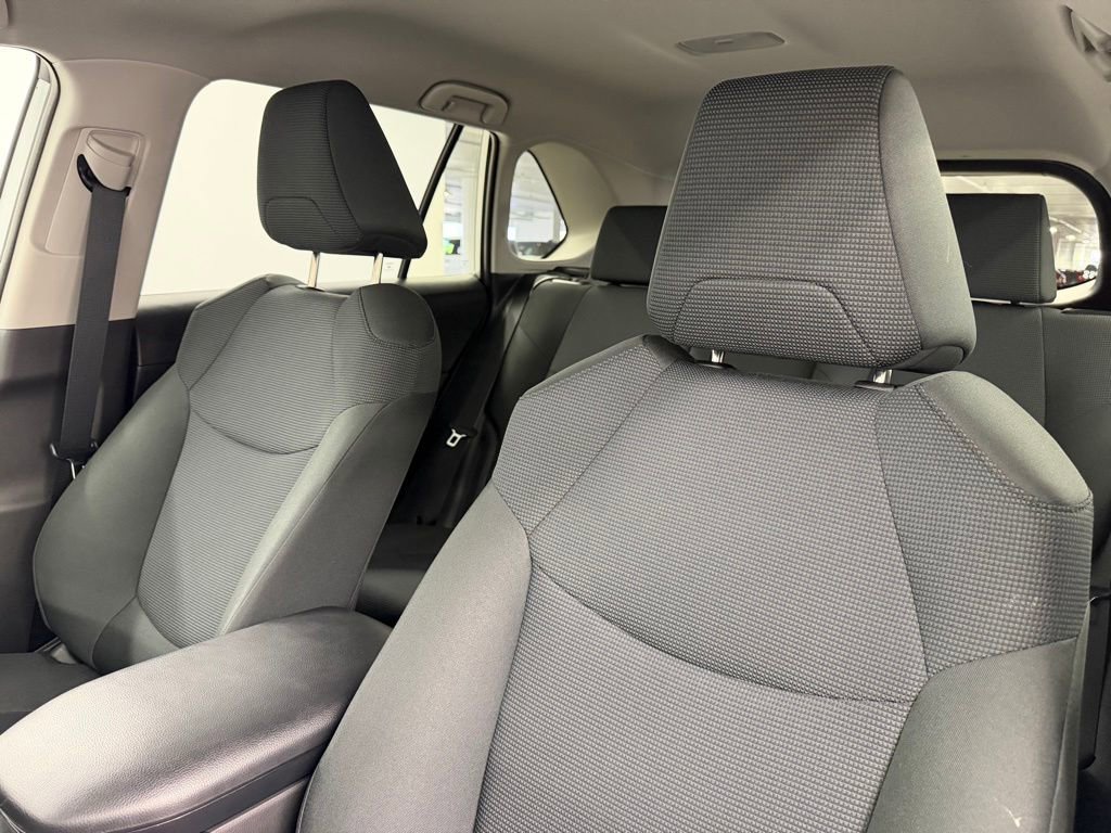 Certified 2025 Toyota RAV4 LE FWD image 23