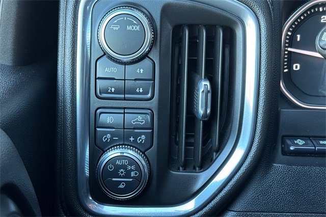 Used 2023 GMC Sierra 3500 Denali w/ Denali Black Diamond Edition image 43