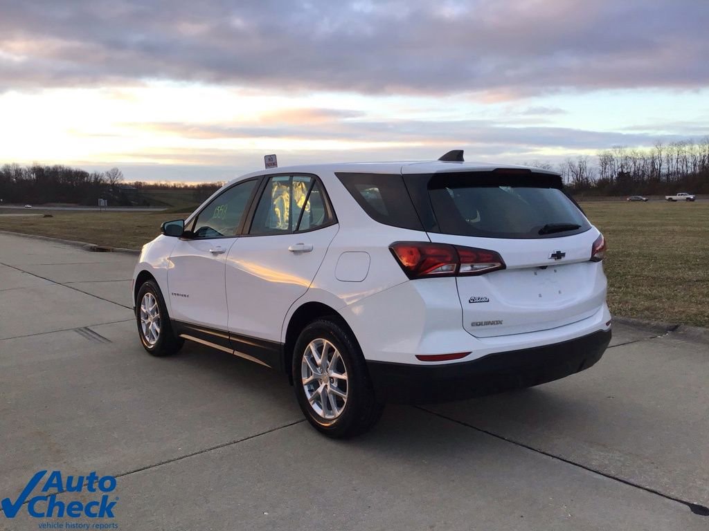Used 2024 Chevrolet Equinox LS image 7