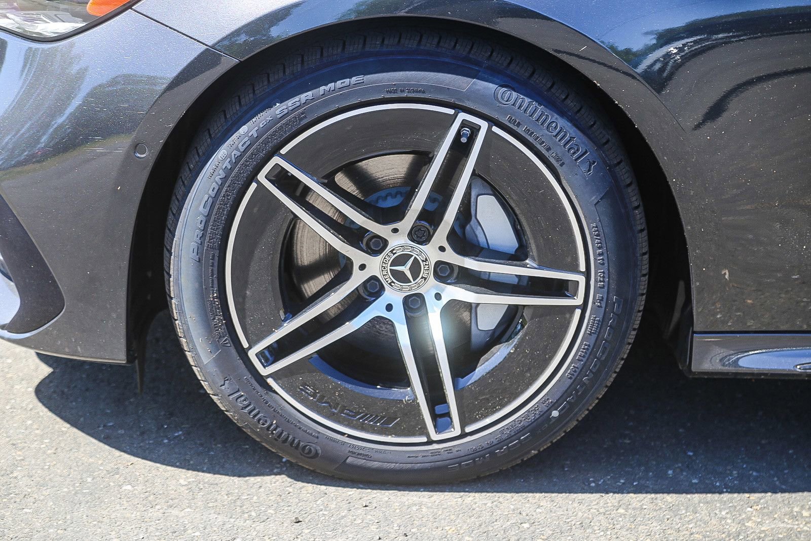 New 2025 Mercedes-Benz E 350 4MATIC Sedan image 9