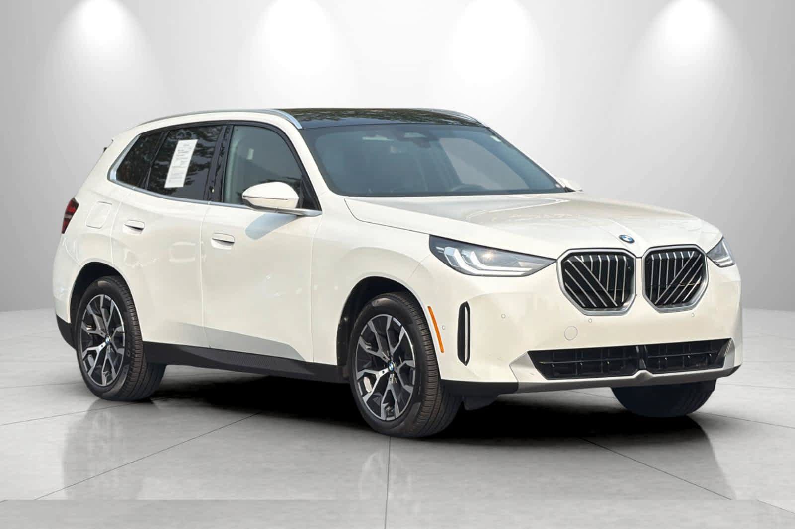 Used 2026 BMW X3 xDrive30i w/ Premium Package AWD/4WD image 9