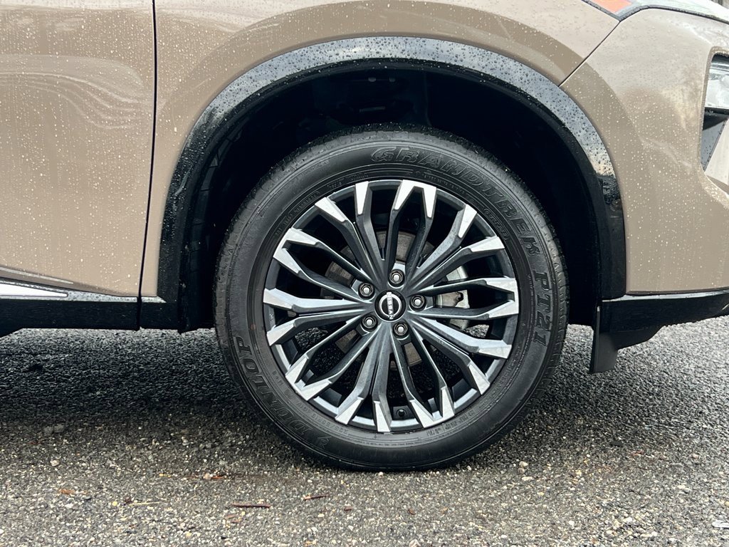 Used 2024 Nissan Rogue Platinum w/ Platinum Premium Package image 7