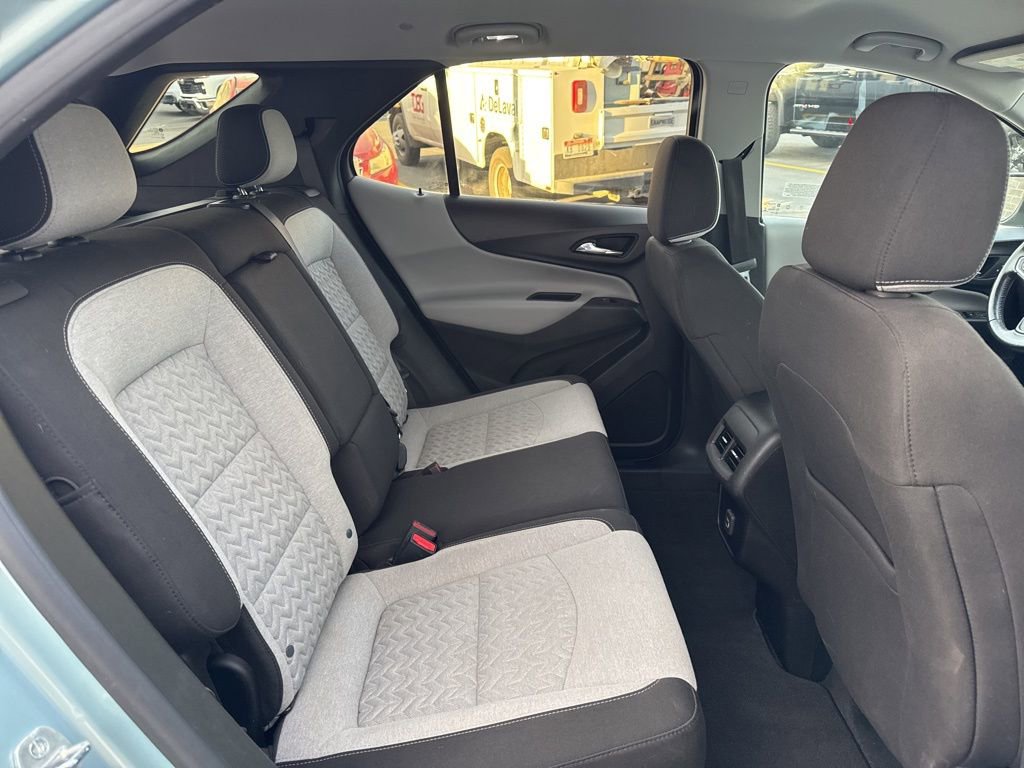 Used 2022 Chevrolet Equinox LT w/ Driver Convenience Package image 34