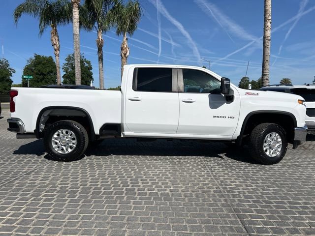 Used 2023 Chevrolet Silverado 2500 LT AWD/4WD image 5
