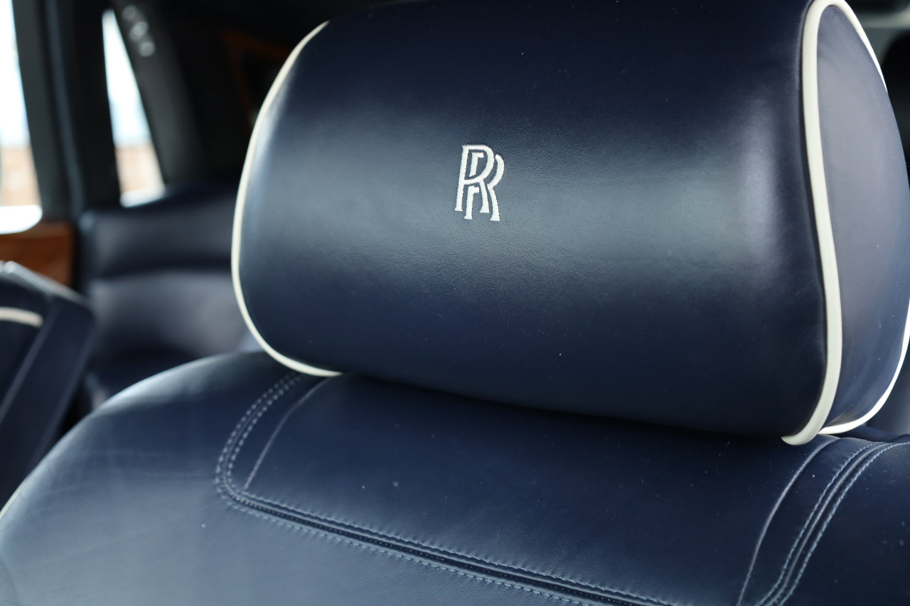 Used 2011 Rolls-Royce Phantom Sedan image 33