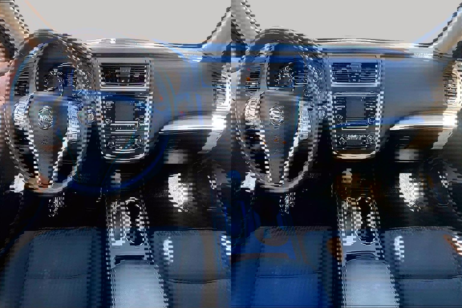 Used 2017 Nissan Altima 2.5 SV image 14