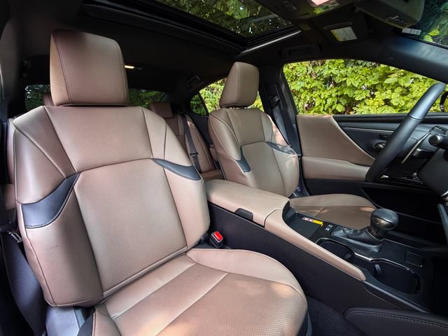 Certified 2025 Lexus ES 300h w/ Premium Package FWD image 20