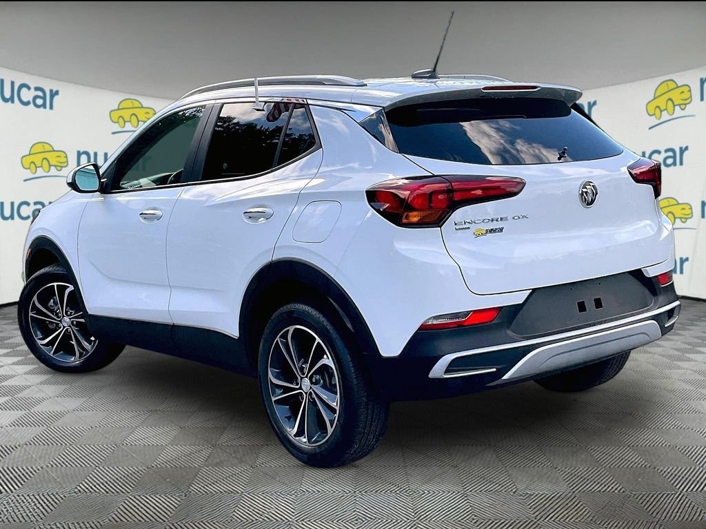 Used 2023 Buick Encore GX Select AWD/4WD image 4