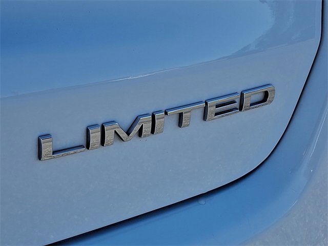 Used 2024 Jeep Compass Limited image 29