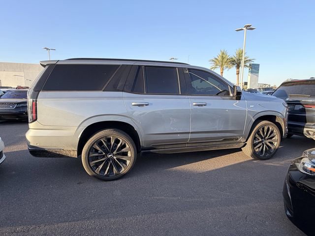 Used 2025 Cadillac Escalade Sport Platinum w/ LPO, ONYX Package AWD/4WD image 7
