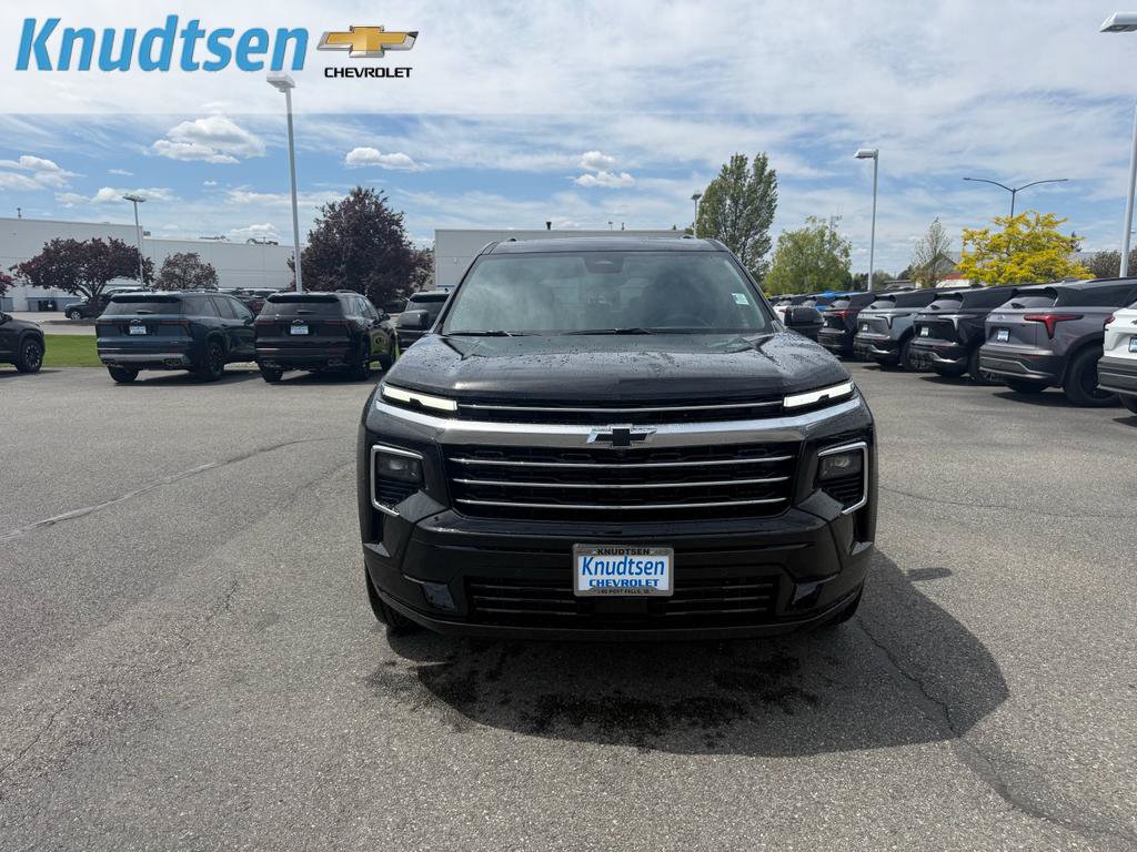 New 2026 Chevrolet Traverse High Country w/ LPO, Floor Liner Package AWD/4WD image 2