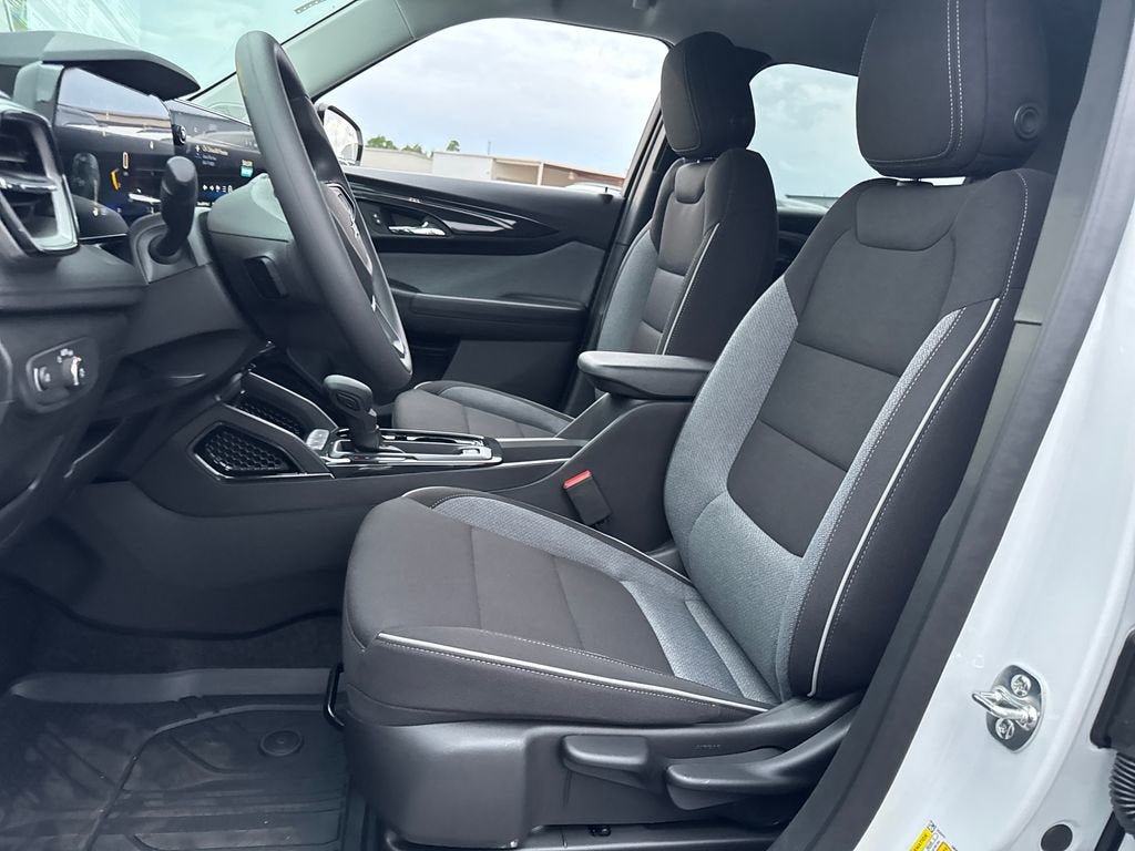 New 2026 Chevrolet TrailBlazer LT w/ Midnight Edition FWD image 15