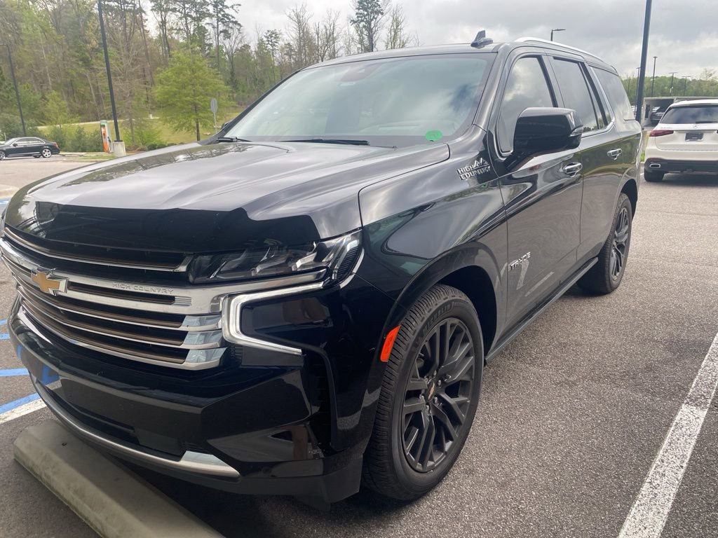 Used 2024 Chevrolet Tahoe High Country AWD/4WD image 2