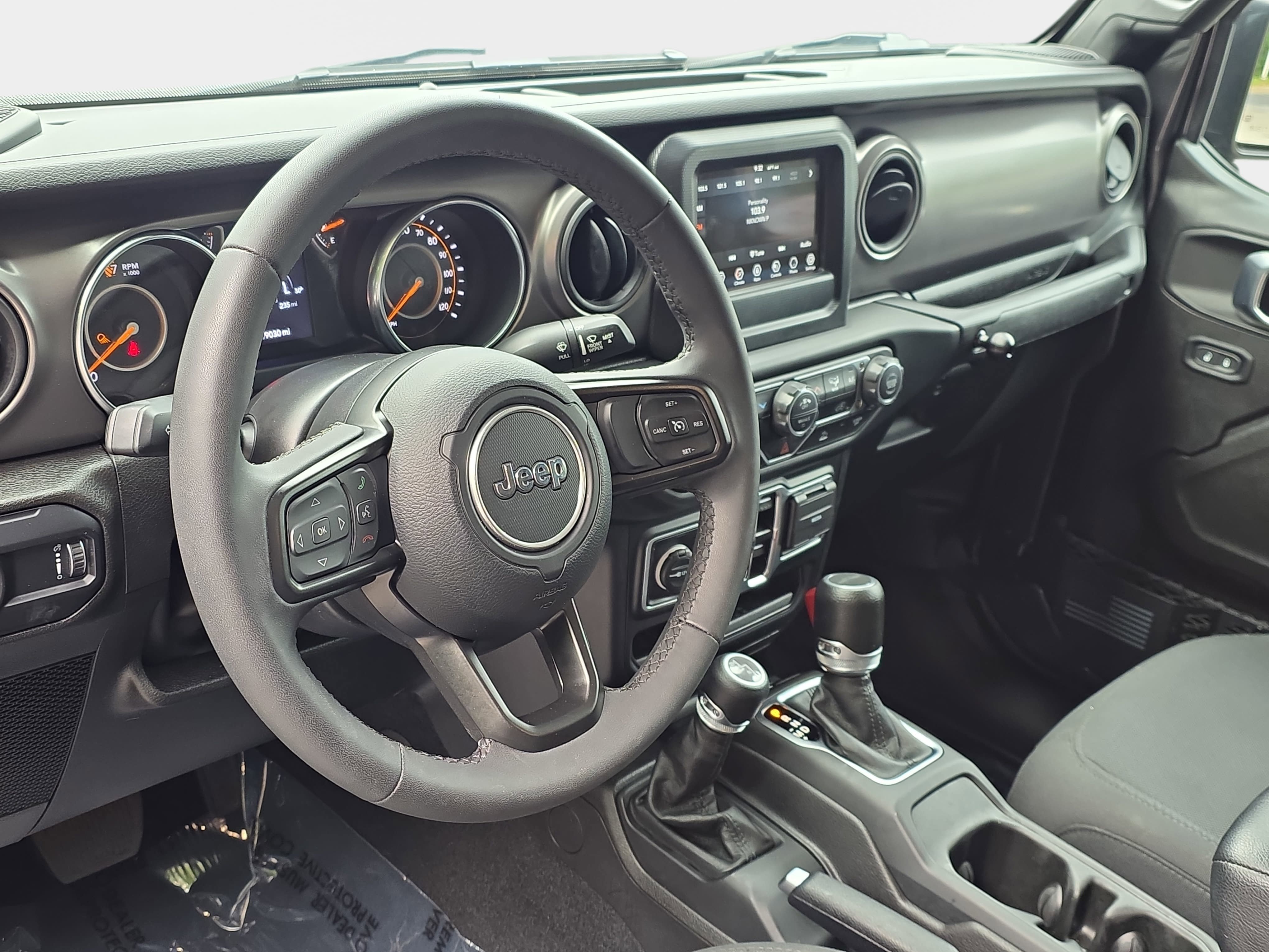 Certified 2023 Jeep Gladiator Sport AWD/4WD image 13
