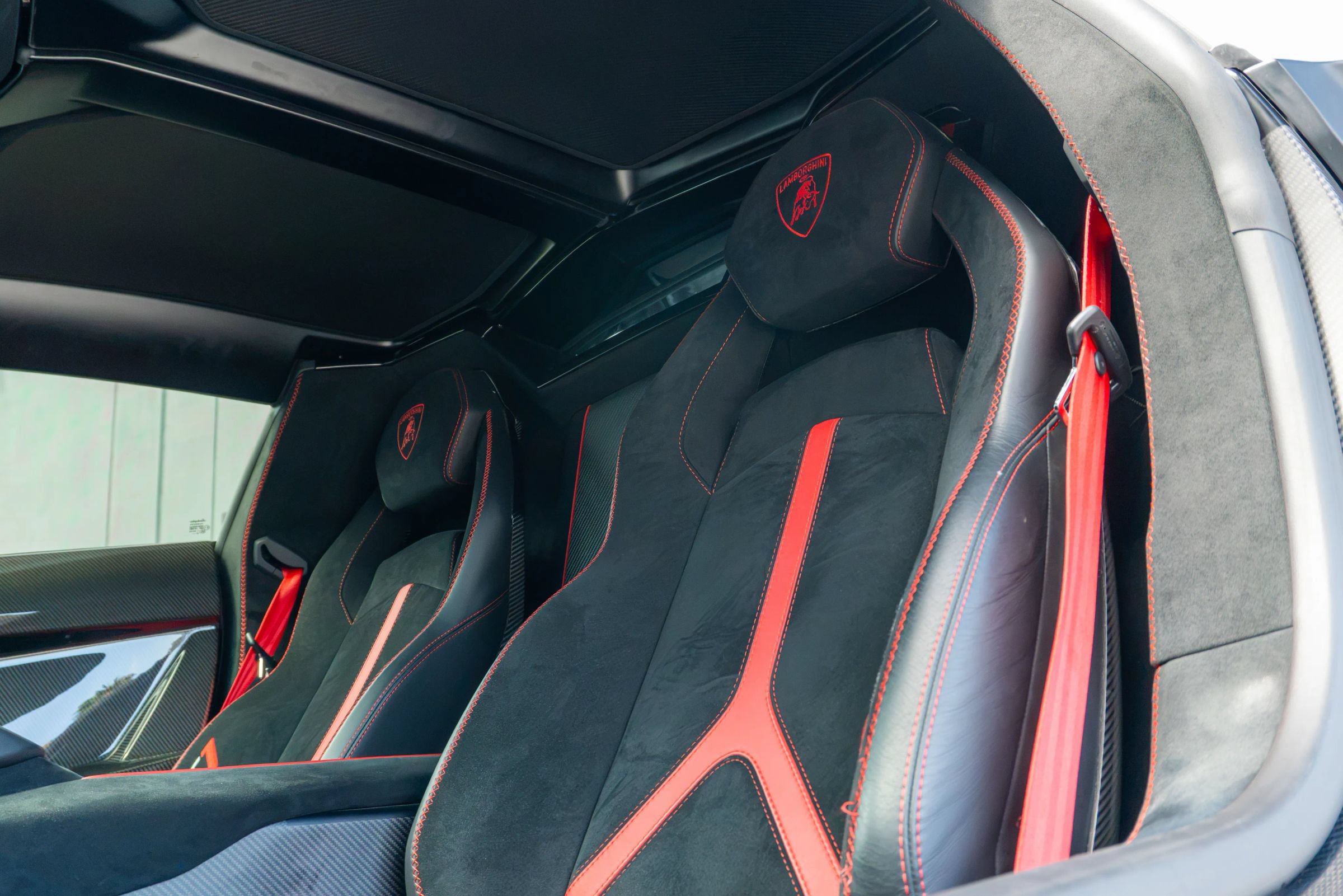 Used 2020 Lamborghini Aventador SVJ AWD/4WD image 61