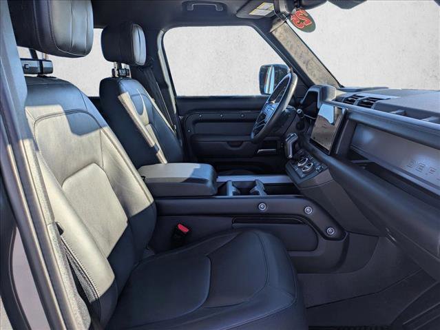 Used 2025 Land Rover Defender 110 X image 22