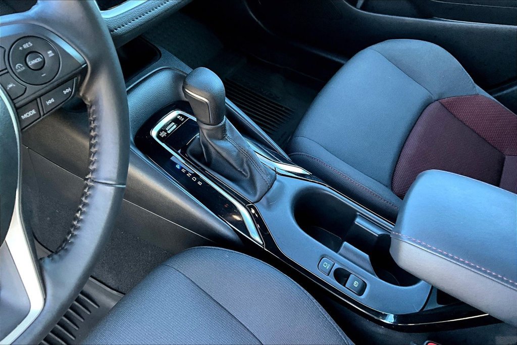 Used 2024 Toyota Corolla SE w/ SE Convenience Package FWD image 19
