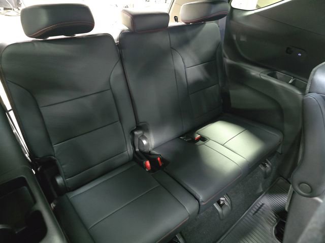 New 2026 Chevrolet Traverse Z71 w/ Driver Confidence Package image 13