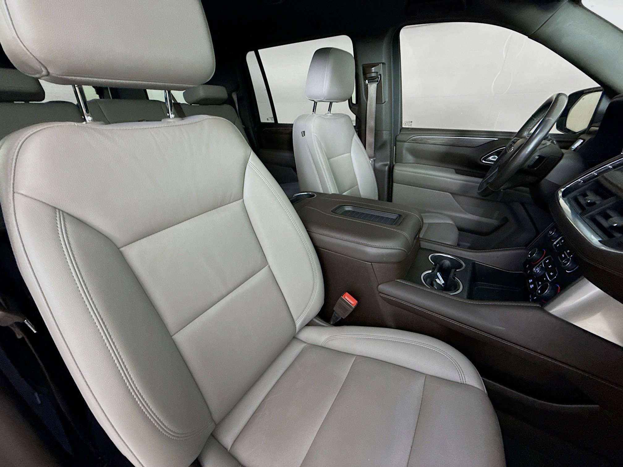 Used 2022 Chevrolet Suburban Z71 w/ Z71 Off-Road Package image 37