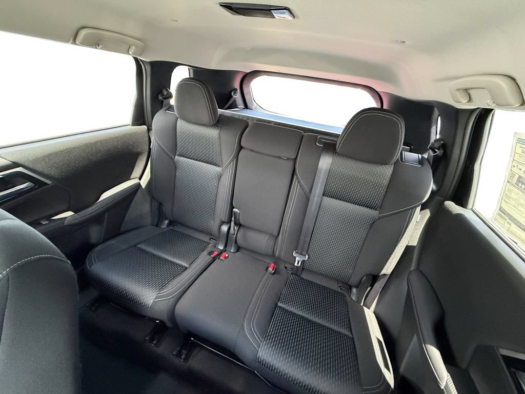 New 2026 Mitsubishi Outlander ES AWD/4WD image 18