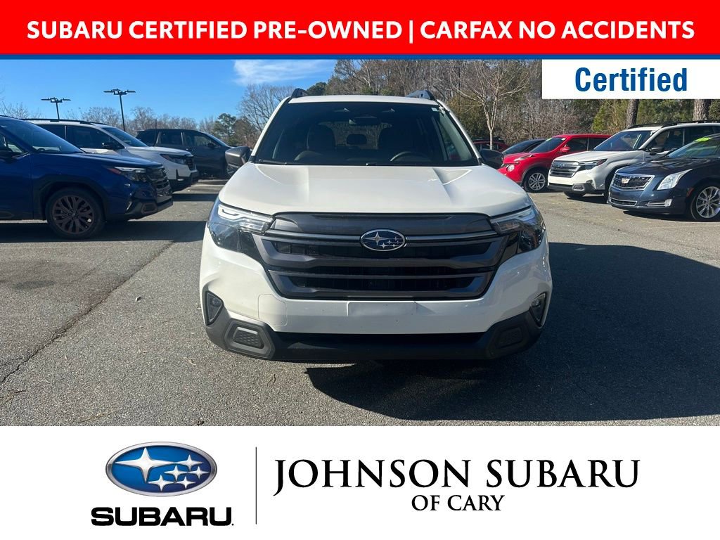 Used 2025 Subaru Forester Premium w/ Protection Package image 2