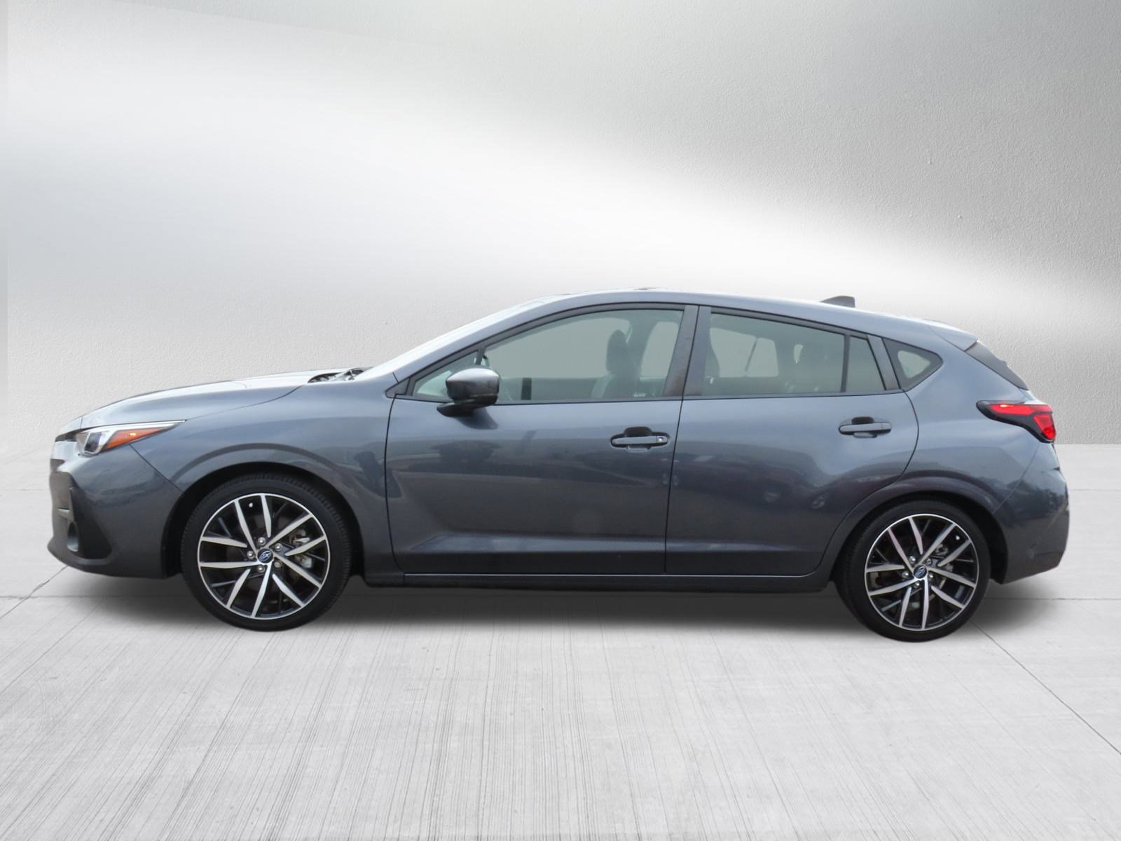 Used 2024 Subaru Impreza 2.0i Sport image 4