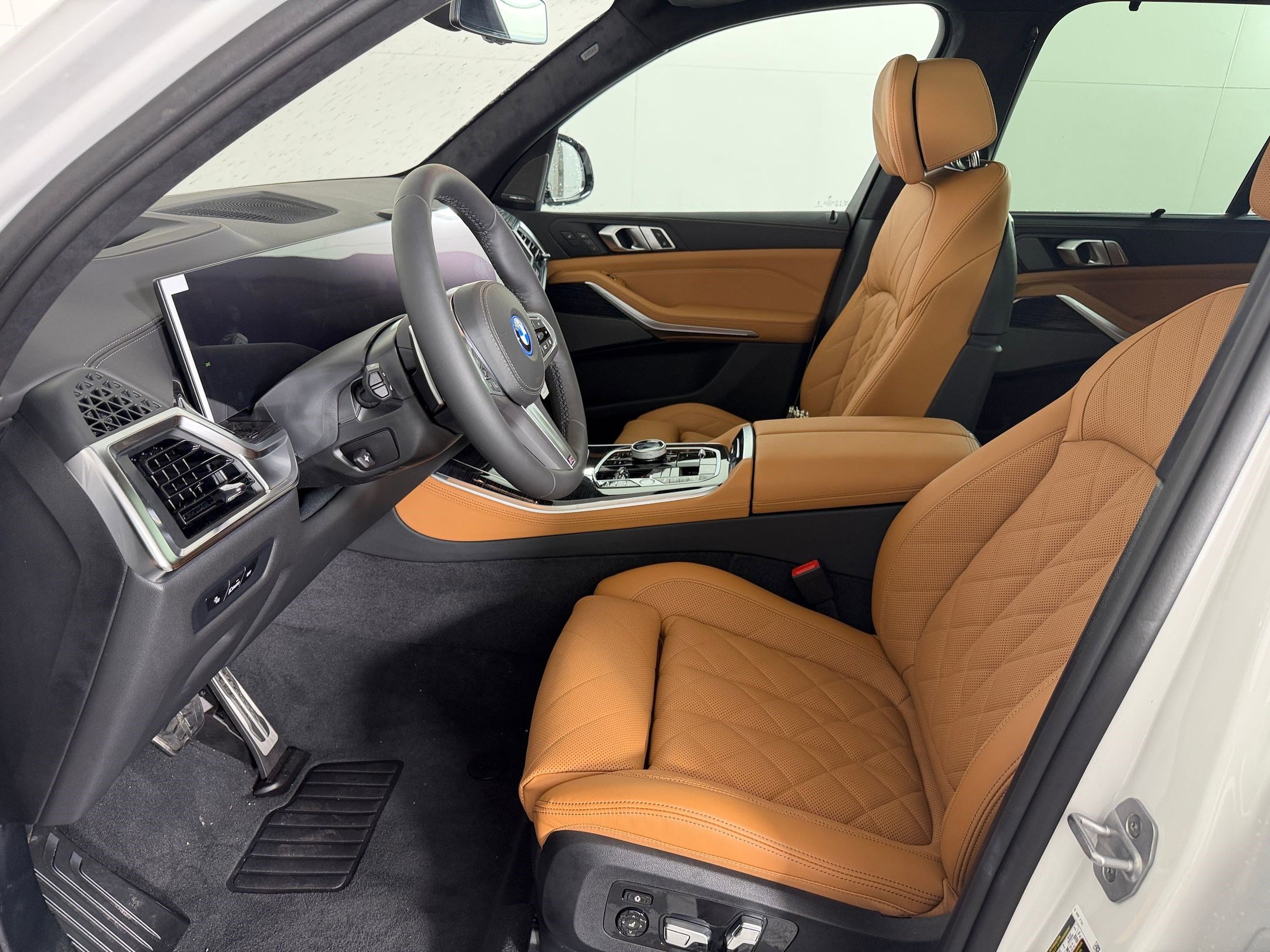 New 2026 BMW X5 xDrive50e w/ Executive Package AWD/4WD image 5
