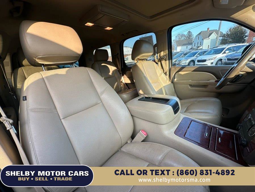 Used 2013 Chevrolet Tahoe LTZ image 12