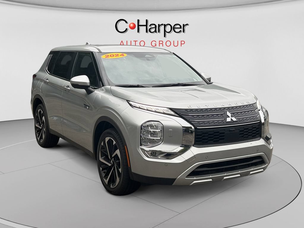 Used 2024 Mitsubishi Outlander 4WD Plug-In Hybrid image 1