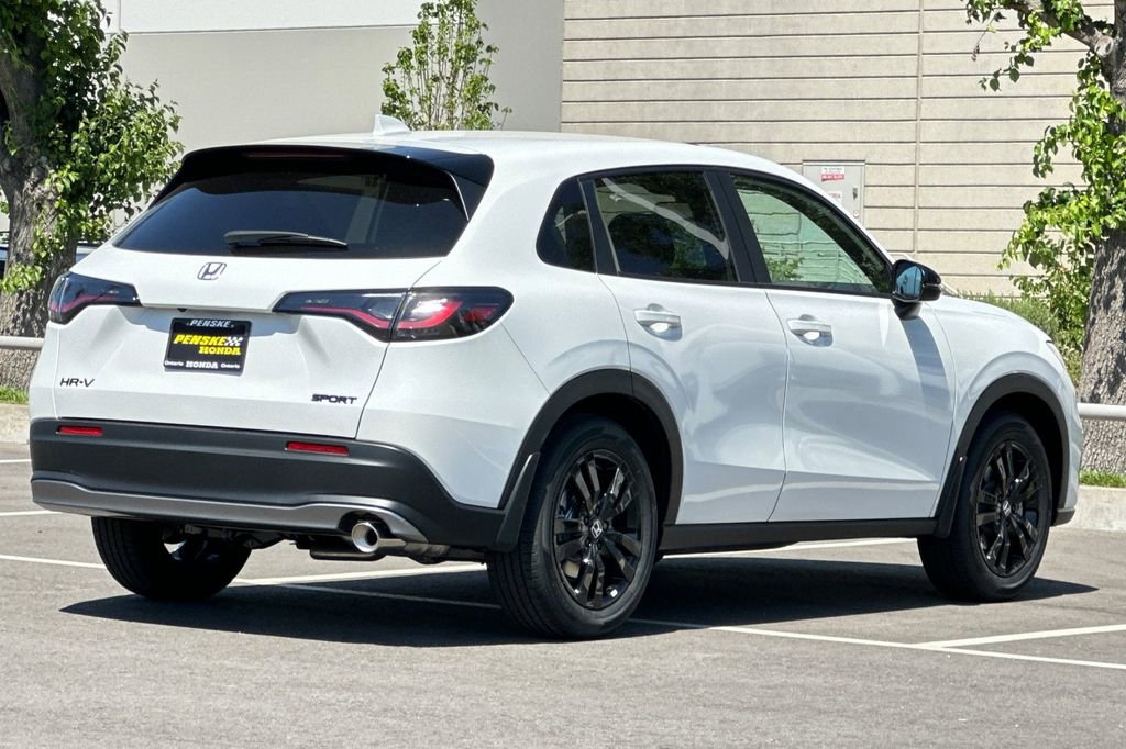 New 2026 Honda HR-V Sport image 4