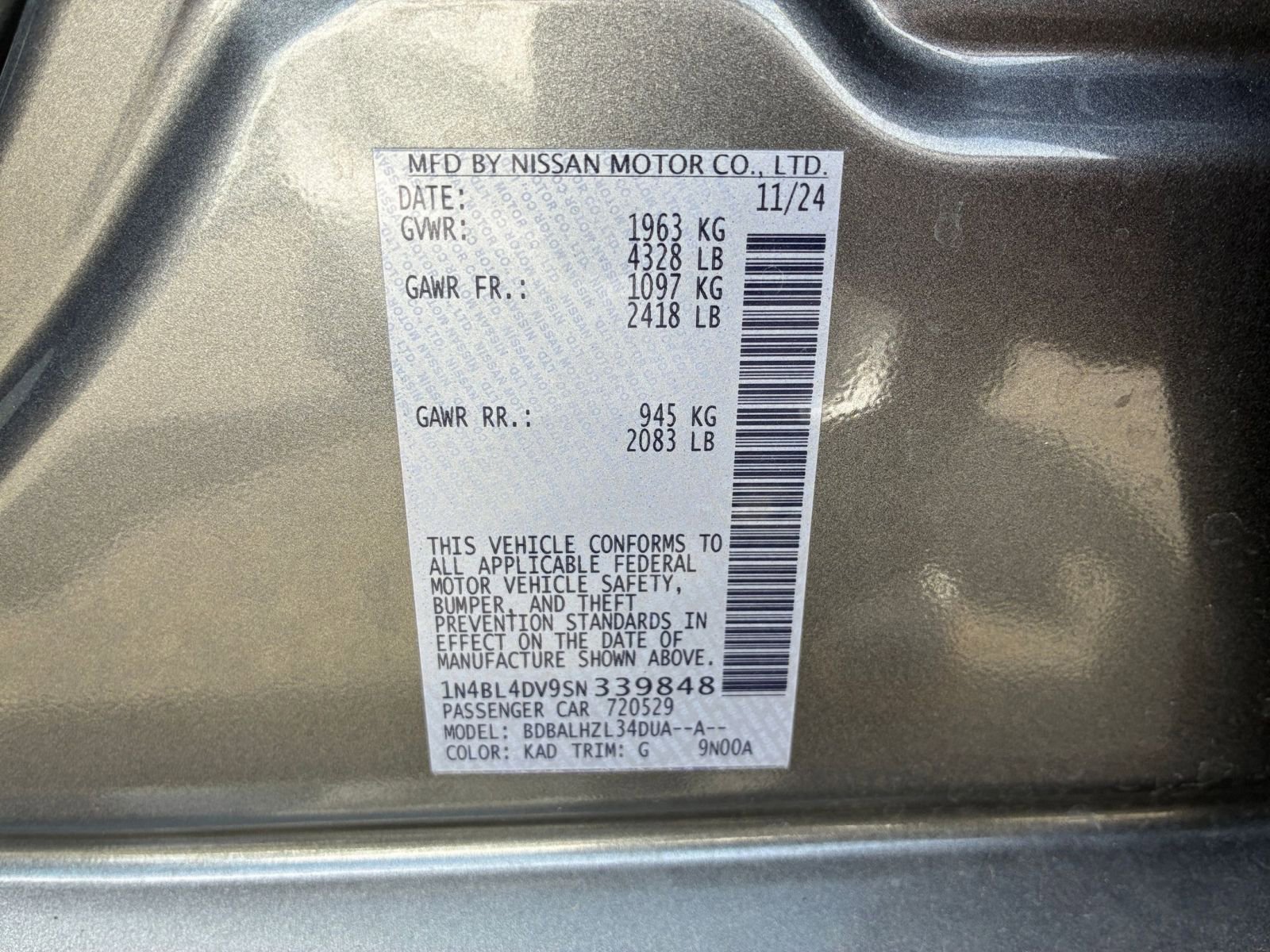 Used 2025 Nissan Altima 2.5 SV FWD image 29