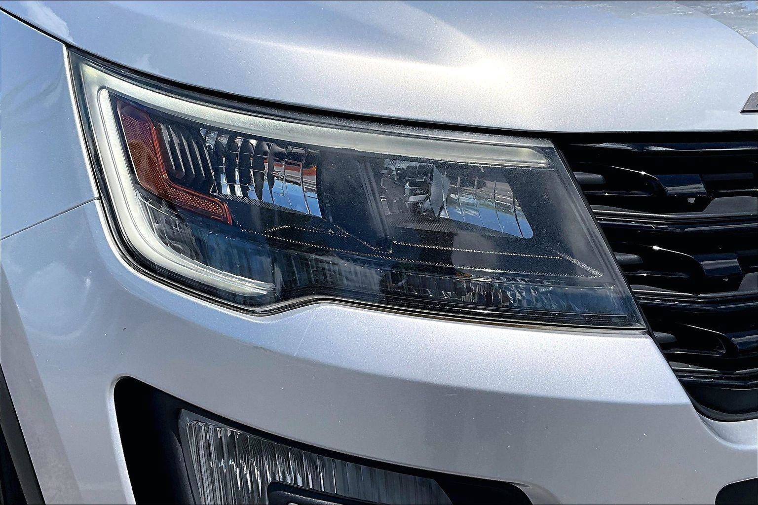 Used 2017 Ford Explorer Sport AWD/4WD image 35