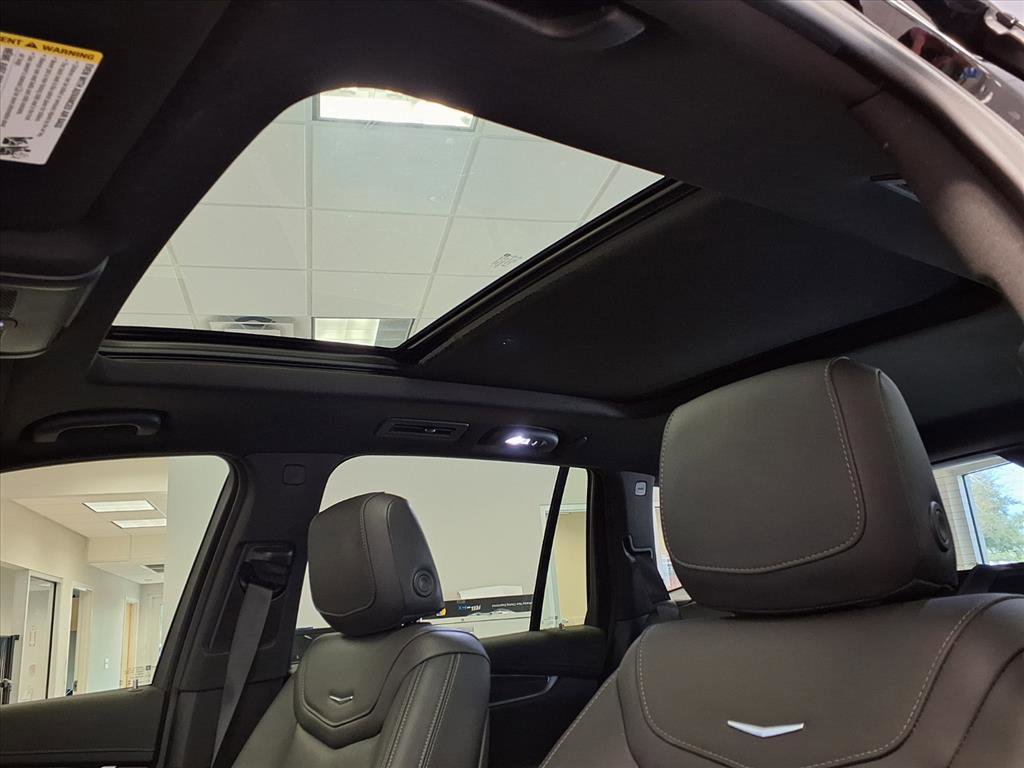 Certified 2024 Cadillac XT6 Sport w/ Technology Package image 24