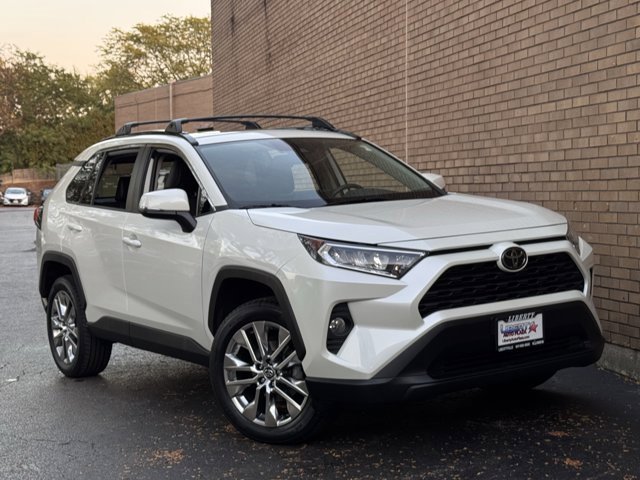 Used 2021 Toyota RAV4 XLE Premium image 36
