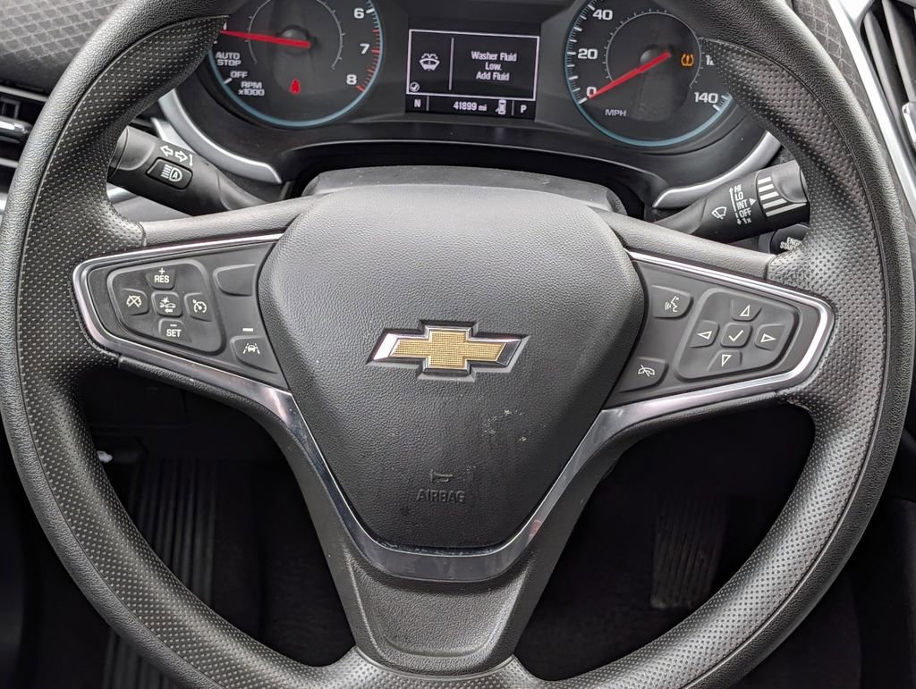 Used 2025 Chevrolet Malibu LT image 13