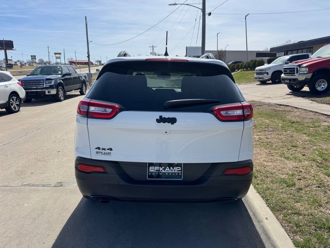 Used 2016 Jeep Cherokee High Altitude AWD/4WD image 4