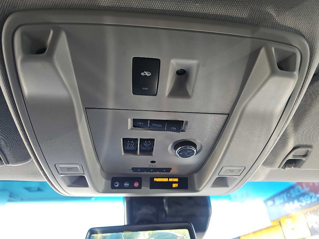 Used 2017 Cadillac Escalade ESV Luxury image 25