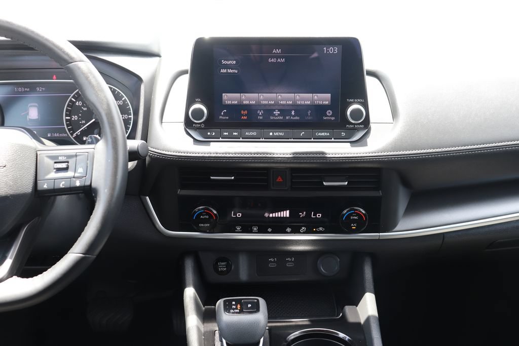Used 2025 Nissan Rogue SV FWD image 14