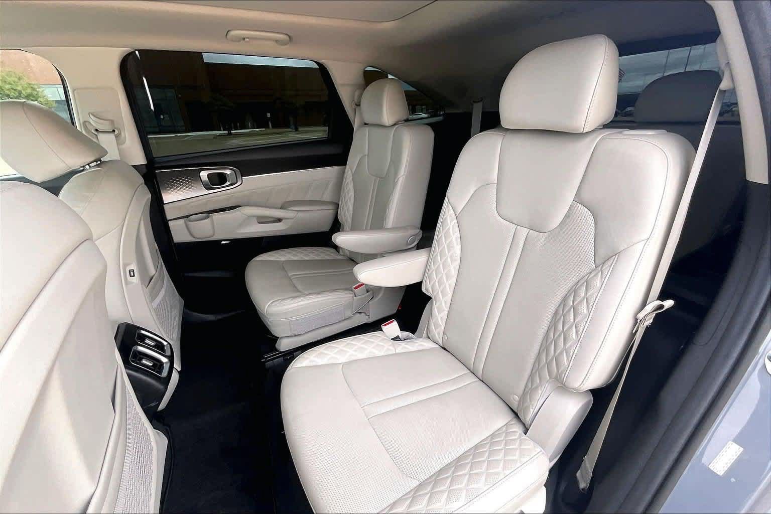 Certified 2022 Kia Sorento SX FWD image 27