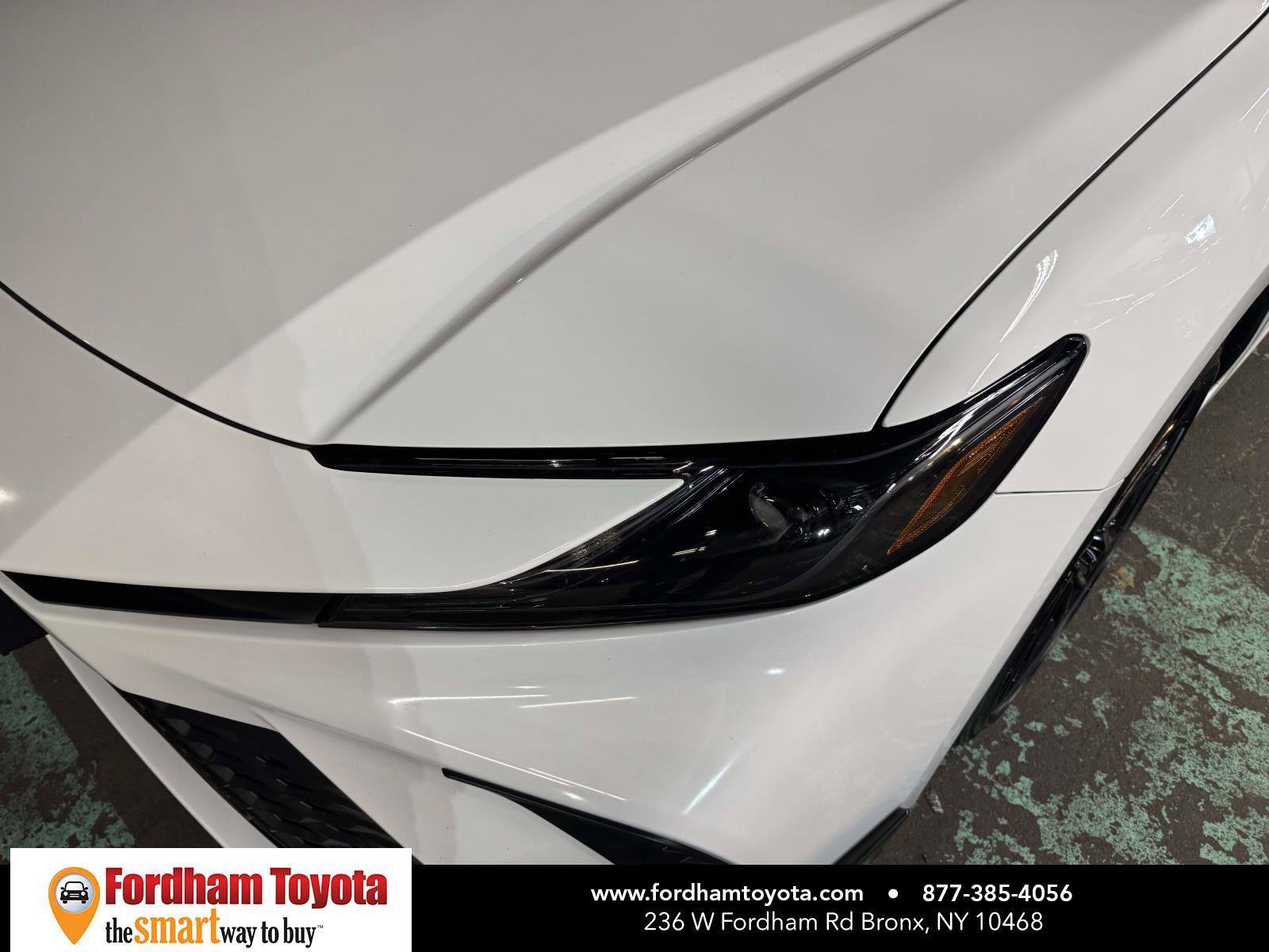 Used 2025 Toyota Camry SE FWD image 8