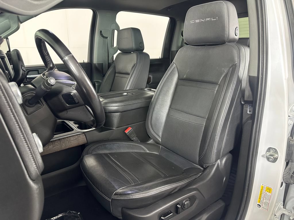 Used 2021 GMC Sierra 3500 Denali w/ Denali Ultimate Package AWD/4WD image 12
