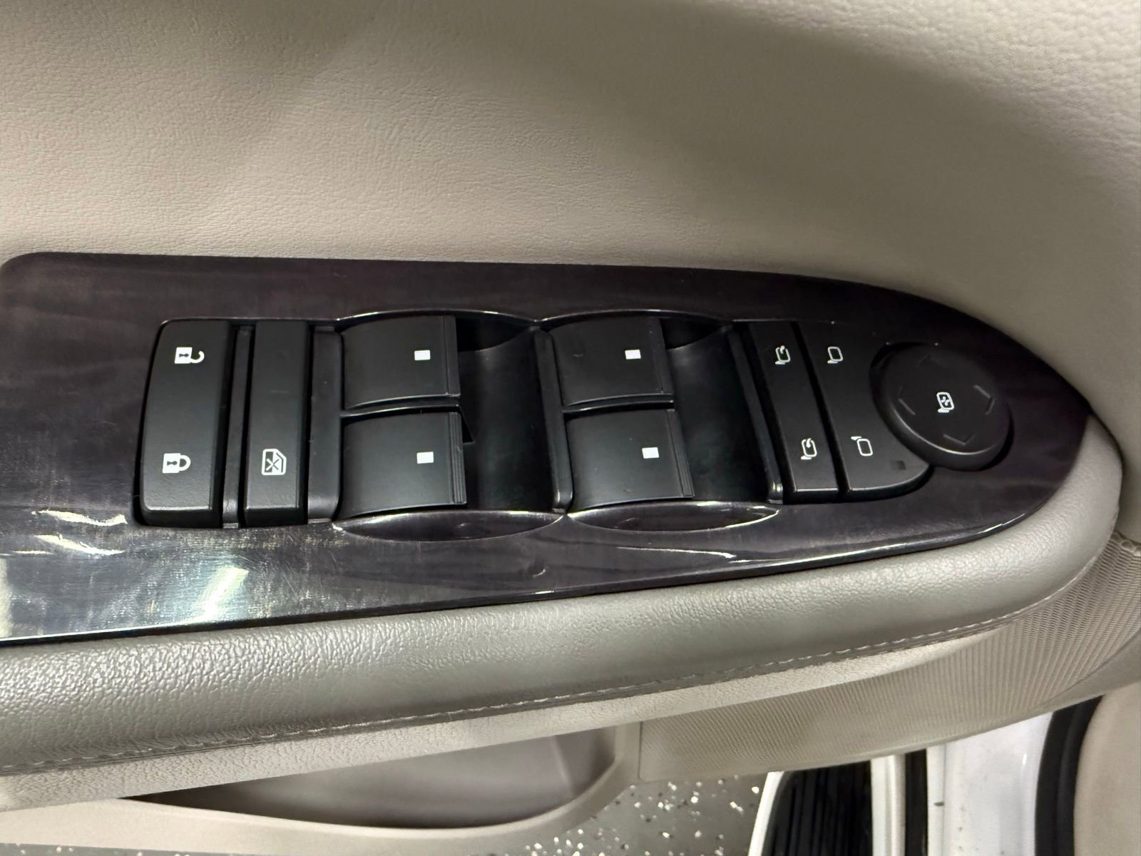 Used 2016 Buick Enclave Premium w/ Experience Buick Package AWD/4WD image 10