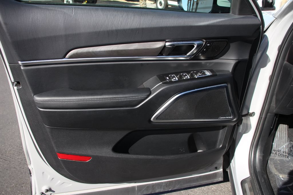 Used 2025 Kia Telluride SX Prestige X-Pro AWD/4WD image 23