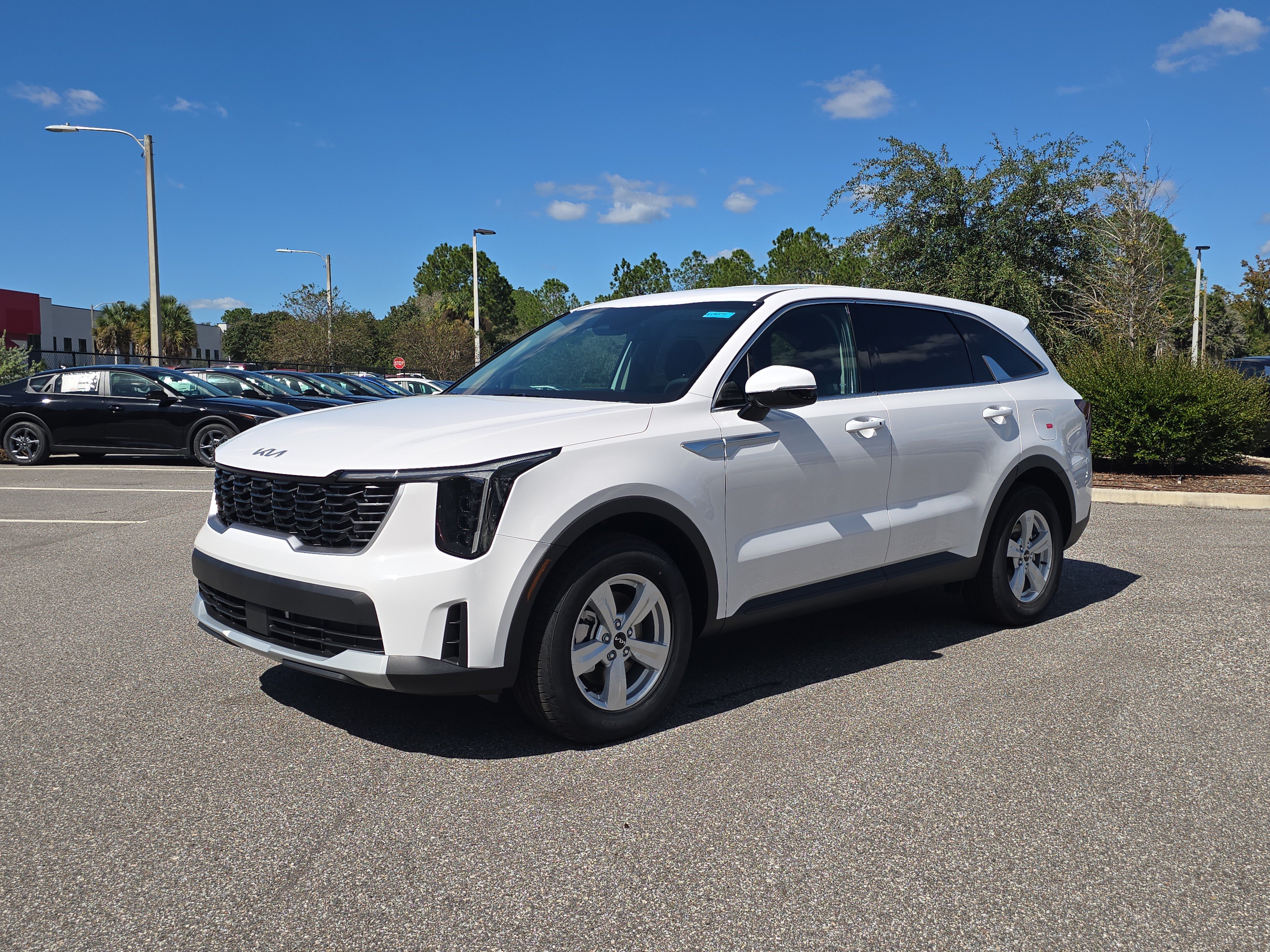 New 2026 Kia Sorento LX FWD image 4