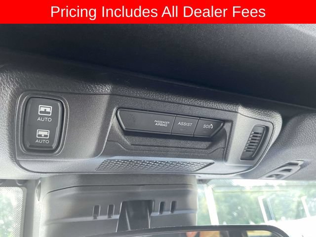Used 2025 Jeep Wrangler Unlimited Sahara w/ Safety Group AWD/4WD image 26