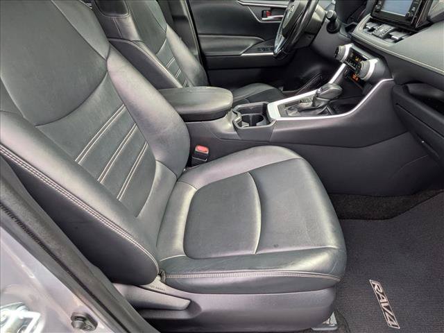 Used 2019 Toyota RAV4 XLE Premium FWD image 19