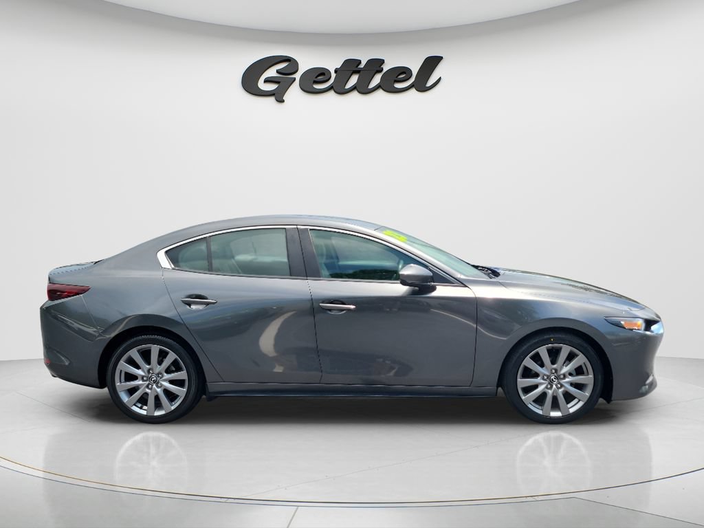 Used 2023 MAZDA MAZDA3 s FWD image 4